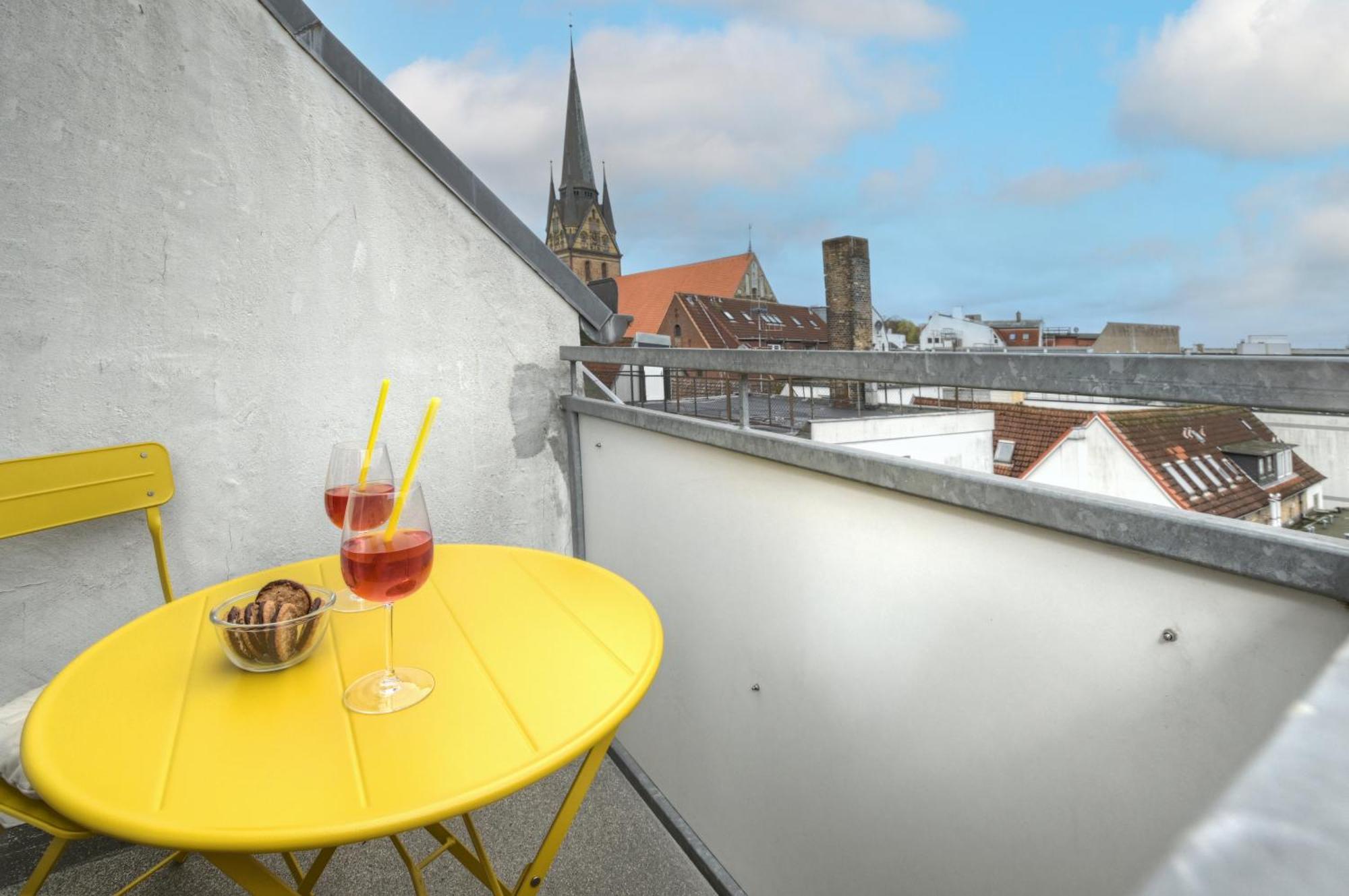 Mittendrin - Apartment Mit 2 Balkonen Sehr Zentral Фленсбург Екстериор снимка