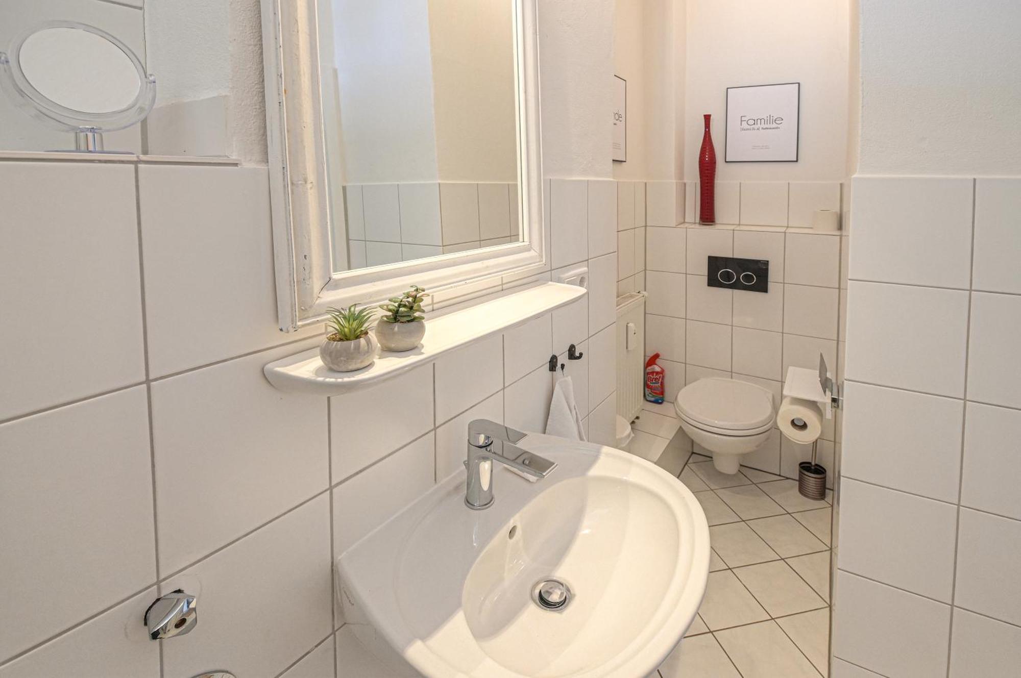 Mittendrin - Apartment Mit 2 Balkonen Sehr Zentral Фленсбург Екстериор снимка